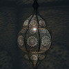 Lampa v orientálním stylu s jemným vzorem, zlatá, uvnitř modrá, 25x25x50cm