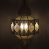 Lampa v orientálním stylu, bílé sklo, zlatý kov, 25x25x54cm