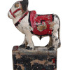 Soška posvátného býka Nandi ze dřeva, antik, ručně malovaná, 17x6x25cm