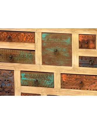 Komoda antik teakového dřeva, ručně vyřezávané šuplíky, 143x45x75cm