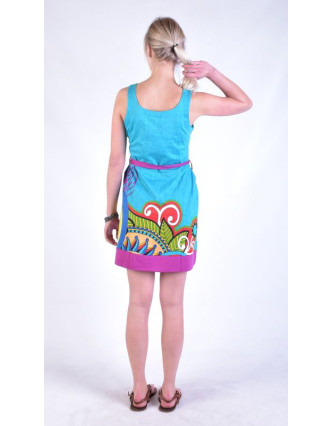 Tyrkysové šaty bez rukávu "Jenna " s barevným potiskem, pásek