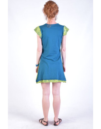 Krátké petrolejovo-zelené šaty s krátkým rukávem, mix tisků a výšivka