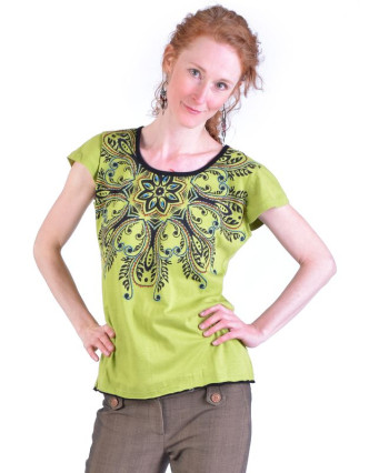 Limetkově zelené tričko s krátkým rukávem a mandalou, barevná výšivka