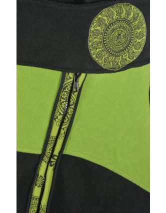 Krátká černo zelená fleecová sukně s výšivkami, zapínání na zip, kapsa