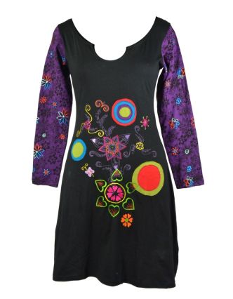 Krátké černo-fialové šaty s dlouhým rukávem a "Flower" designem, výšivka