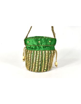 Malá zelená kabelka bohatě zdobená zlatými korálky, 19x19cm