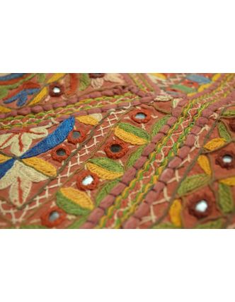 Tapiserie "Gullya" z Gujaratu, antik patchwork, bohatá výšivka, 100x145cm