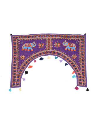Ručně vyšívaný závěs nad dveře, fialový se slony, sklíčky a třásněmi, 102x75cm