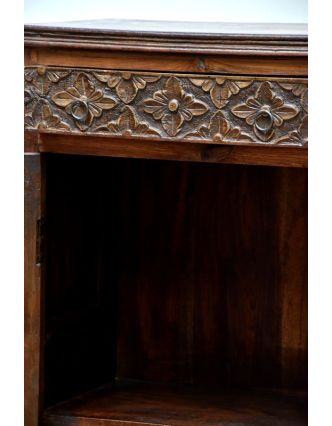 Skříň z antik teakového dřeva, zdobená řezbou, 60x33x112cm