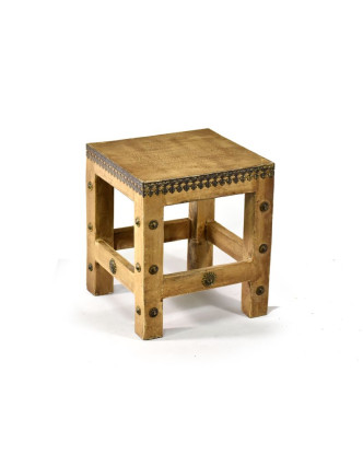 Stolička z antik teakového dřeva zdobená mosazným kováním, 23x22x30cm
