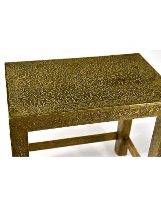 Stolička z antik teakového dřeva zdobená mosazným kováním, 45x30x43cm