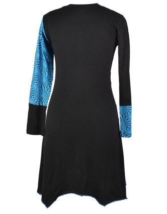 Černo-tyrkysové šaty s dlouhým rukávem, cípy na sukni, potisk
