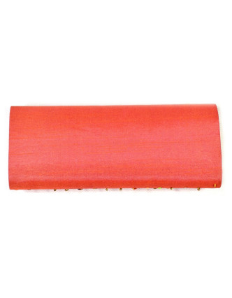 Červené psaníčko-kabelka bohatě vyšívaná s korálky, 23x10x4cm