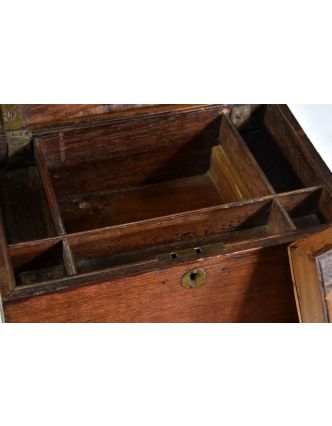 Stará dřevěná truhlička z teakového dřeva, 35x21x17cm