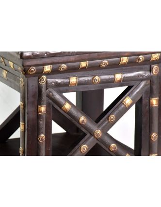 Stolička z antik teakového dřeva zdobená mosazným kováním, 41x41x44cm