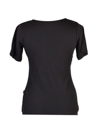 Černé tričko s krátkým rukávem a ornamentálním potiskem