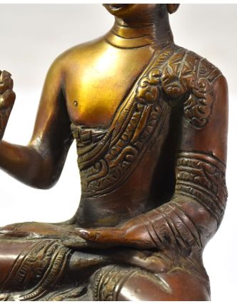 Buddha Amóghasiddhi, antik patina, řezba, mosazná soška, 21cm
