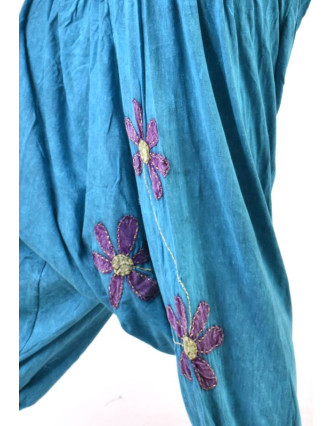 Tyrkysové turecké kalhoty s fialovo-zelenými květinami, výšivka, bobbin