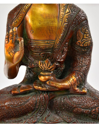 Buddha Amóghasiddhi, antik patina, řezba, mosazná soška, 20,5cm