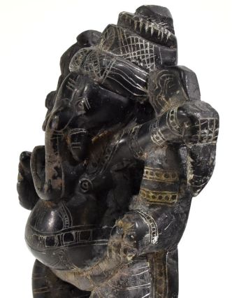 Kamenná soška, Ganéša stojící, ručně vyřezávaná, 13cm
