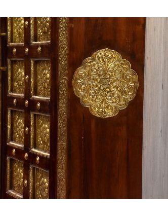 Rohová skříň z palisandrového dřeva zdobená mosazným kováním, 100x62x190cm