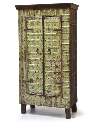 Antik skříň z teakového dřeva, kovem pobité dveře, 78x42x150cm