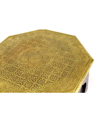 Čajový stolek z mangového dřeva zdobený mosazným kováním, 38x35x19cm