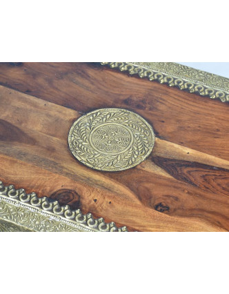 Stolička z palisandrového dřeva zdobená mosazným kováním, 60x38x52cm