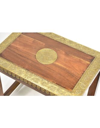 Stolička z palisandrového dřeva zdobená mosazným kováním, 52x35x45cm