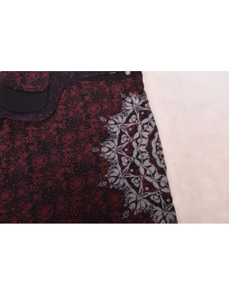 Polodlouhá černo-vínová sukně zapínaná na patentky, mandala potisk