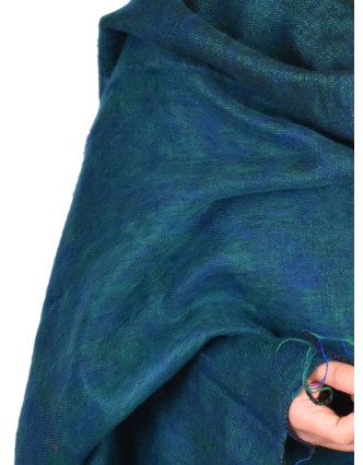 "Tibetský šál", zeleno- modrý melír, acrylic, 200x80cm