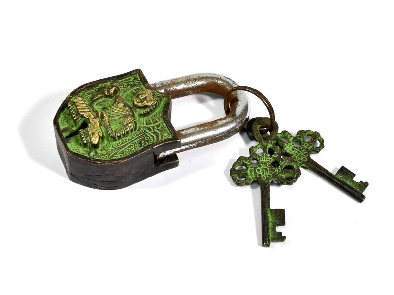 Visací zámek, Buddha, zelená patina mosaz, dva klíče ve tvaru dorje, 9cm