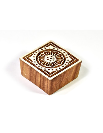 Dřevěné vyřezávané razítko ve tvaru mandaly , 5,3x5,3cm