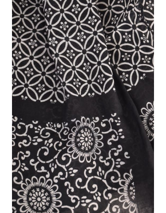 Bavlněný šátek s květinovým vzorem, černý, 185x75cm