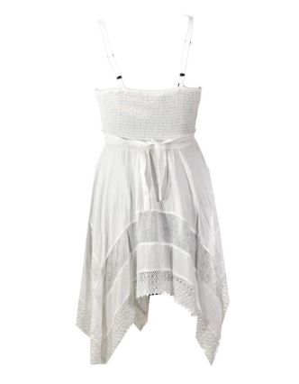 Krátké bílé šaty na ramínka, výšivka a ruční háčkování
