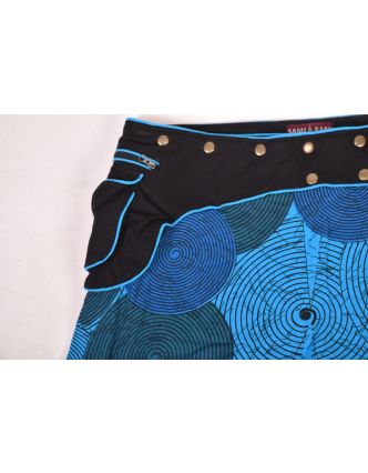 Krátká tyrkysová sukně zapínaná na patentky, kapsa, spiral print