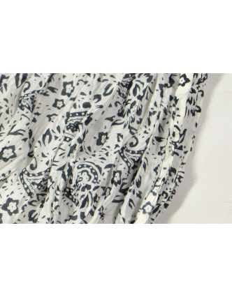 Bílý šátek s květinovým potiskem, mačkaná úprava, černý potisk, 110x170cm
