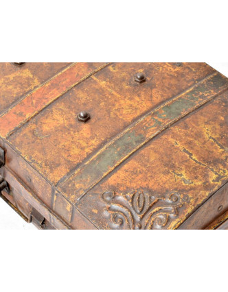 Plechový kufr, antik, ručně malovaný, 56x33x23cm