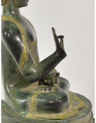 Buddha ochránce (Abhaya), antik zelená patina, mosaz, 34x28x53cm