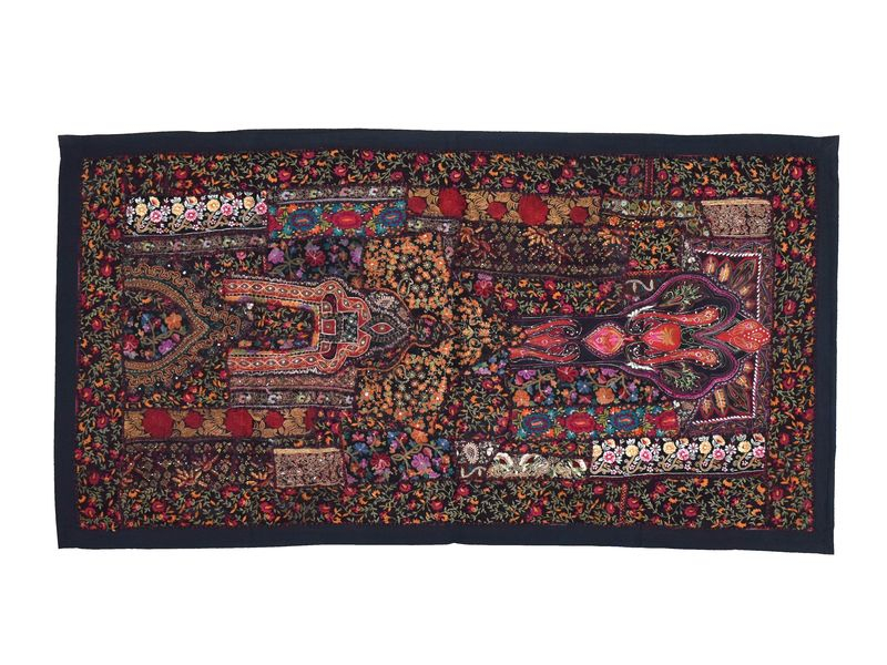 Unikátní tapiserie z Rajastanu, černá, ruční vyšívání, 67x129cm
