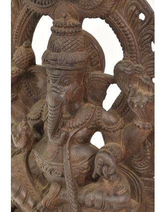 Dřevěná socha Ganeši z jižní Indie, rain tree wood, 24x7x46cm