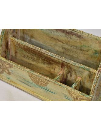 Ozdobný dřevěný pořadač zdobený mosazným plechem, 37x14x23cm