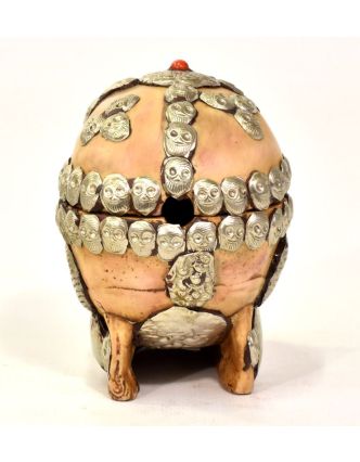 Lebka, rozkládací, zdobená ručně tepaným kovem, pryskyřice, 12cm