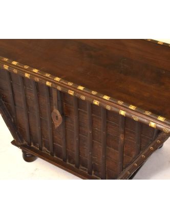 Stará dřevěná truhla z teakového dřeva, 93x54x54, 95x51x55cm