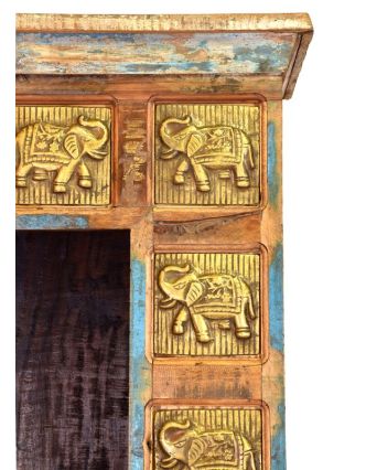Knihovna z teakového dřeva zdobená reliéfy Buddhů, 88x40x180cm