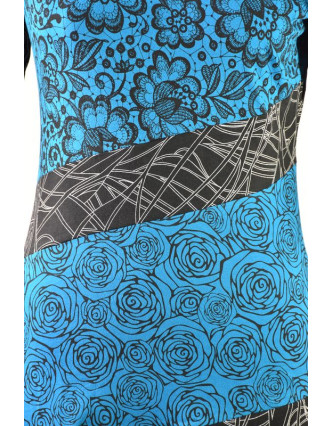 Tyrkysovo-modré šaty s květinovým potiskem a tříčtvrtečním rukávem
