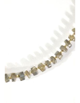 Zapínací náhrdelník s korálky z labradoritu, postříbřený (10µm), 44cm