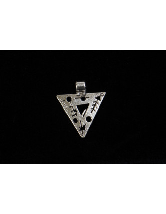 Postříbřený přívěsek-talisman ve tvaru trojúhelníku, 2,5cm (10µm)