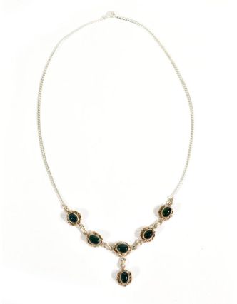 Stříbrný náhrdelník vykládaný zeleným onyxem, karabinka, délka cca 46cm, AG 925/