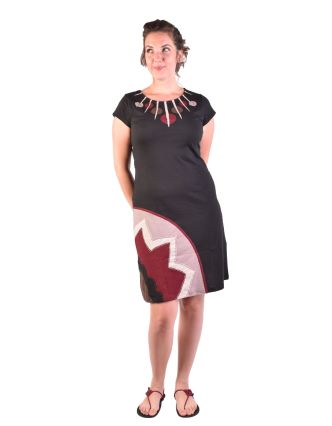 Krátké šaty s krátkým rukávem, černo-vínovo-béžové, kolečka